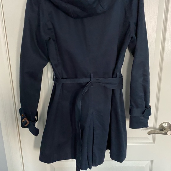 Banana Republic Trench - Picture 2 of 4